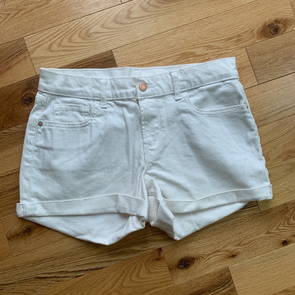 WHITE JEAN SHORTS